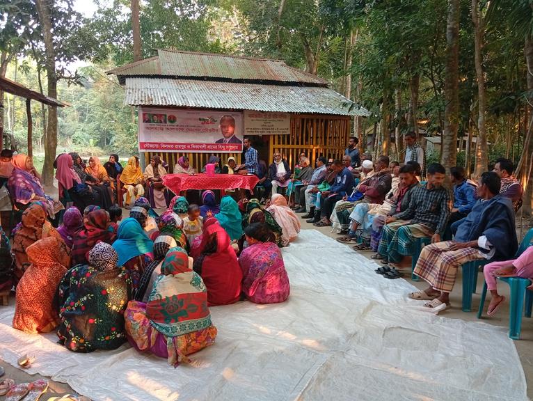 খালেদা জিয়ার আরোগ্য কামনায় মির্জাগঞ্জের হরি মন্দিরে প্রার্থনা
