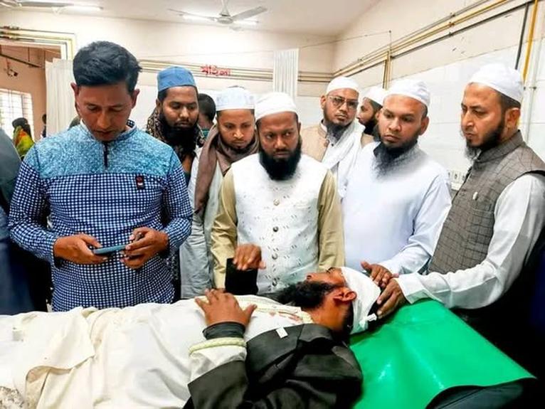 চরফ্যাশনে জামায়াত-বিএনপি সংঘর্ষ, আহত ২০