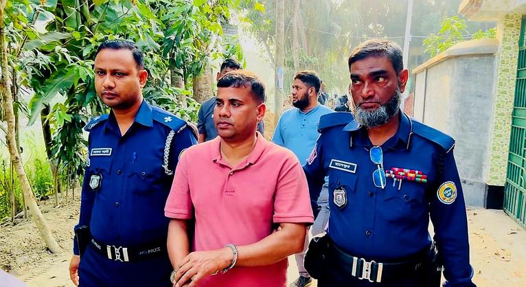 গৌরনদীতে খাল দখলে ভ্রাম্যমাণ আদালতে জরিমানা ও কারাদণ্ড