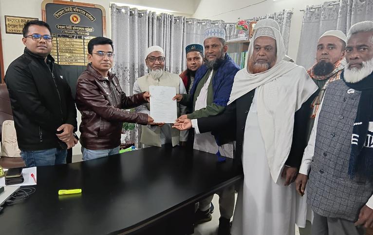 বরিশাল-১: জামায়াত প্রার্থীর পক্ষে মনোনয়ন ফরম সংগ্রহ