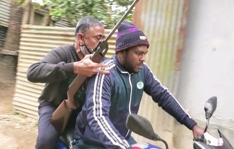 বরগুনায় কারারক্ষীদের পাখি শিকারে এবার বিভাগীয় মামলা