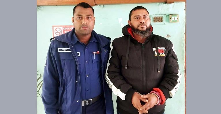 নেছারাবাদে ব্যবসায়ীকে ভুয়া ডিবি পরিচয়ে মারধর ও চাঁদা দাবি, থানায় মামলা