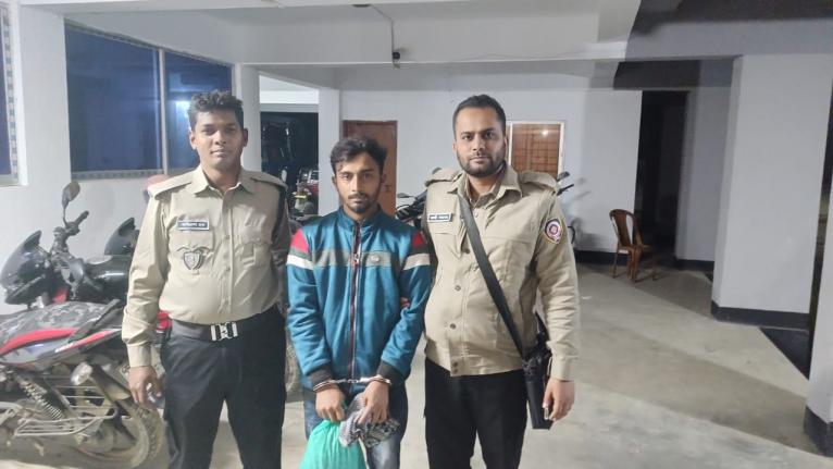 কুয়াকাটায় ইয়াবাসহ যুবক আটক, কারাদণ্ড