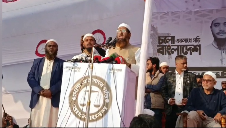 বাউফলে ১০ দলীয় ঐক্যের সমাবেশ ফ্যাসিস্টকে সরিয়ে আরেক ফ্যাসিস্টকে ক্ষমতায় বসাতে মানুষ রক্ত দেয়নি– আল্লামা মামুনুল হক