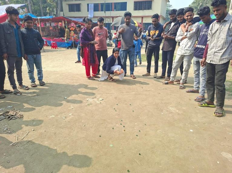 আগৈলঝাড়ায় ২৪৬ বছরের প্রাচীন ঐতিহ্যবাহী মারবেল মেলা অনুষ্ঠিত