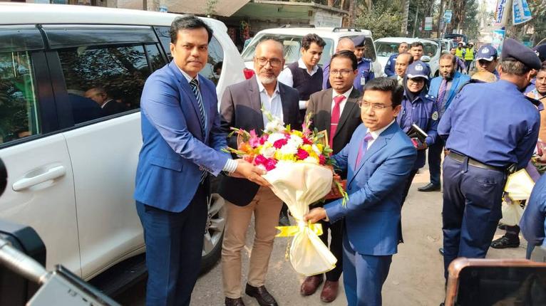 গৌরনদীতে ভোটগ্রহণ কর্মকর্তাদের প্রশিক্ষণ কর্মশালা