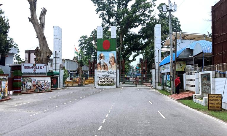 বেনাপোল-পেট্রাপোল শূন্যরেখায় এবারেও অনুচ্চারিত ছিল একুশ