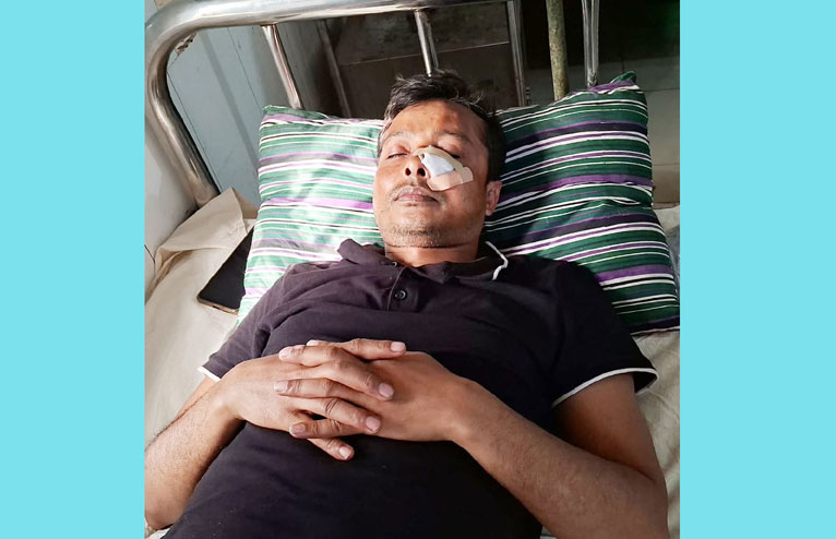 আগৈলঝাড়ায় পাখি শিকারে বাধা দেওয়ায় যুবকের উপর হামলা