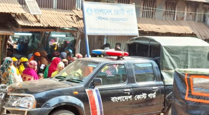 হাতকড়া অবস্থায় বিষখালী নদীতে ঝাঁপ, তিন দিনেও নিখোঁজ জেলে