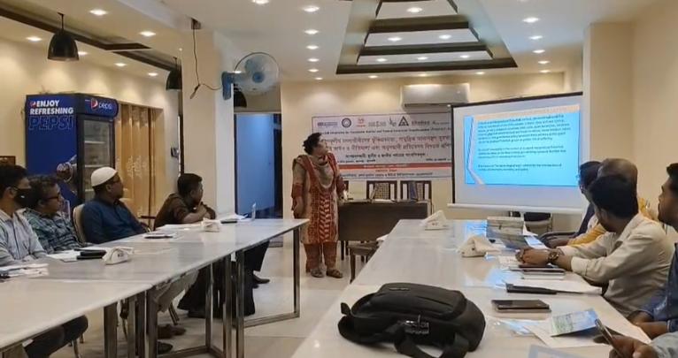 মৎস্যজীবীদের ঝুঁকি ও সামুদ্রিক সুরক্ষায় অনুসন্ধানী সাংবাদিকতা প্রশিক্ষণ কুয়াকাটায়