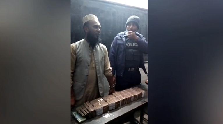 কলাপাড়ায় অর্ধকোটি টাকাসহ পৌর স্বেচ্ছাসেবক দলের নেতা কাজল মৃধা আটক