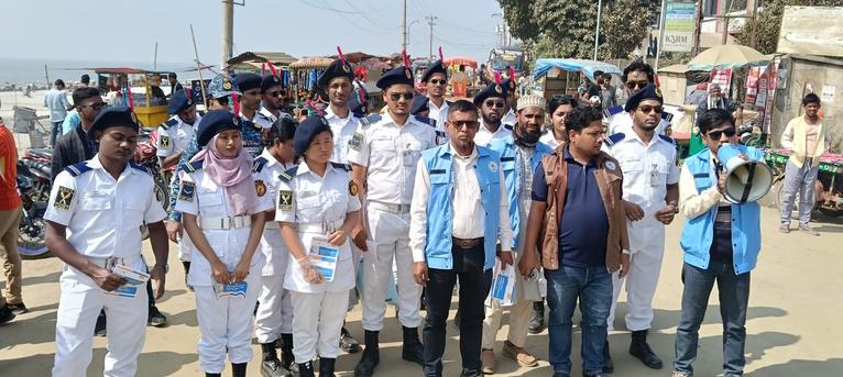 কুয়াকাটা সৈকত পরিচ্ছন্ন রাখতে বিএনসিসি নৌ শাখার সচেতনতামূলক কর্মসূচি