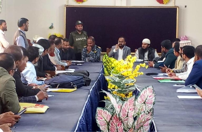 আমতলীতে প্রিজাইডিং অফিসারদের সঙ্গে মতবিনিময় সভা