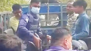 ভোটের আগের দিন পাথরঘাটায় টাকা বিতরণের অভিযোগে দুজন আটক