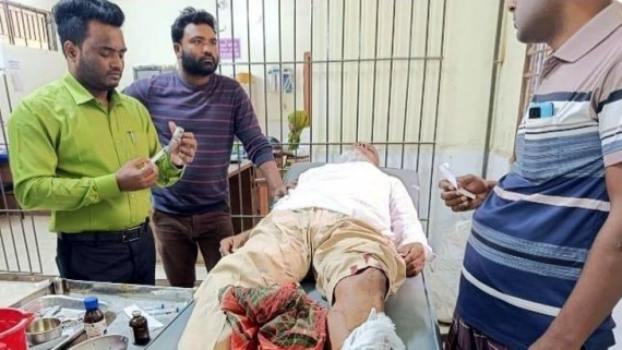 বরগুনা-১: ভোট দিয়ে ফেরার পথে তালতলীতে ইউপি সদস্যকে কুপিয়েছে দুর্বৃত্তরা