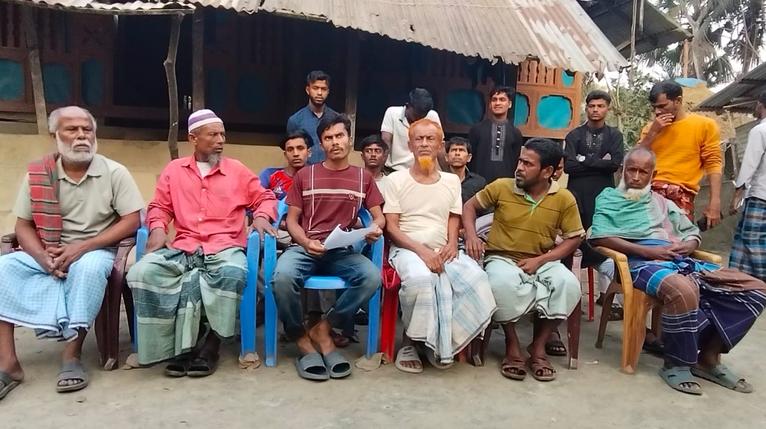 দশমিনায় অটোরিকশা চুরির অভিযোগে ভুক্তভোগী পরিবারের সংবাদ সম্মেলন