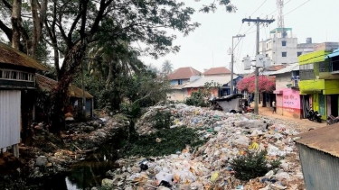 খাল দখল ও নাব্যতা সংকটে গৌরনদীর কৃষি: পুনঃখননের দাবি