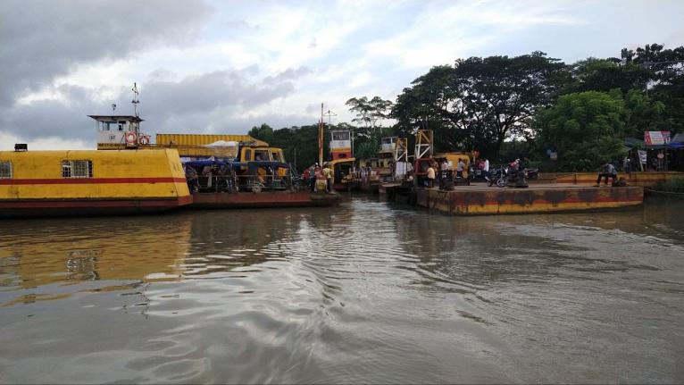 ঈদে ভোগান্তি বাড়াতে পারে বাউফলের বগা ফেরি