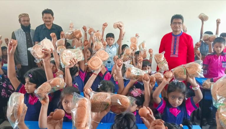 পিরোজপুরের কাউখালীতে স্কুল ফিডিং কর্মসূচির আনুষ্ঠানিক শুরু