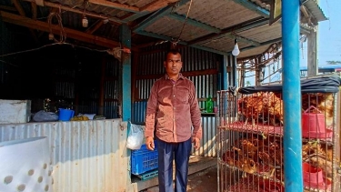 <small>বাকী টাকার বিরোধ </small> গৌরনদীতে মারধরের পর উল্টো ছাত্রদল নেতার মামলায় আসামী মুরগি ব্যবসায়ী