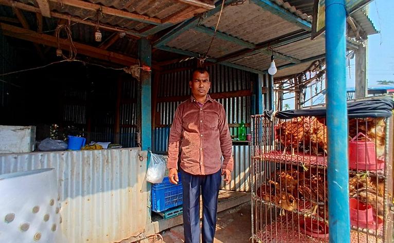 গৌরনদীতে মারধরের পর উল্টো ছাত্রদল নেতার মামলায় আসামী মুরগি ব্যবসায়ী