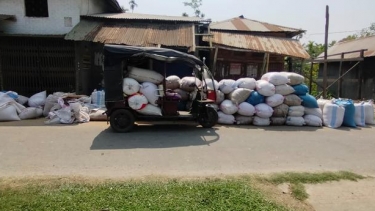 মঠবাড়িয়ায় জমজমাট ধানের তুষ বাণিজ্য