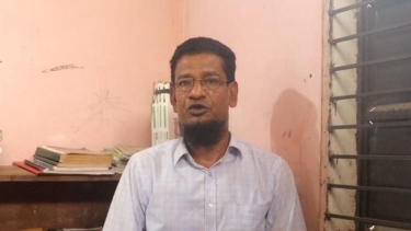 <small>কলাপাড়ায় অশ্লীল ভিডিও ভাইরাল </small> খেপুপাড়া বালিকা বিদ্যালয়ের প্রধান শিক্ষক সাময়িক বরখাস্ত