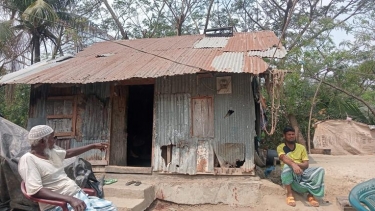 <small>ইফতার বিতর্ক </small> মহিপুরে যুবদল নেতার নেতৃত্বে হামলার অভিযোগ