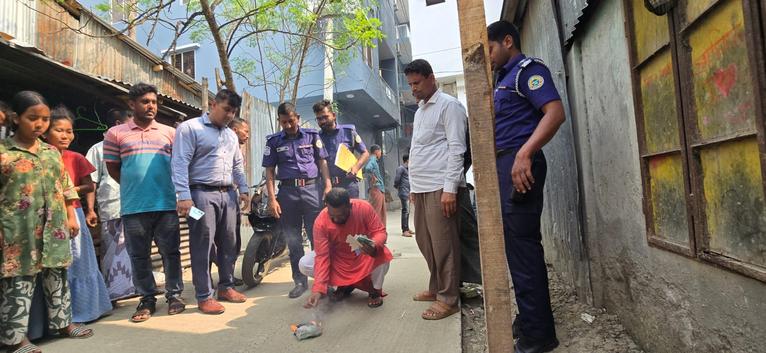 কুয়াকাটায় পরিত্যক্ত অবস্থায় ৪০ গ্রাম গাঁজা উদ্ধার, পুড়িয়ে বিনষ্ট