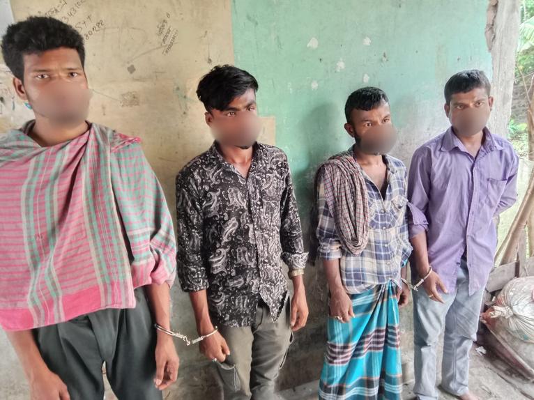 পটুয়াখালীতে মাদকবিরোধী অভিযানে ৪ জনের কারাদণ্ড