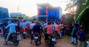 চরফ্যাশনে মজুদ পেট্রোল বিক্রি করেছে প্রশাসন