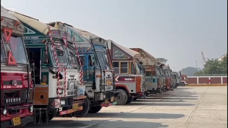 ভারতের বিধানসভা নির্বাচনে পেট্রাপোল স্থলবন্দরে তিন দিন আমদানি-রপ্তানি বন্ধ