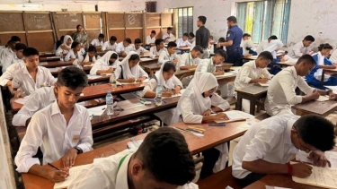 পিরোজপুরে উৎসবমুখর পরিবেশে এসএসসি ও সমমানের পরীক্ষা, বহিষ্কার ১