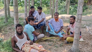 বাউফলে ৫৪ দিনেও চাল পায়নি চন্দ্রদ্বীপের জেলেরা