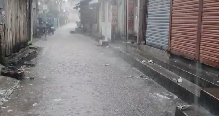 কলাপাড়ায় কালবৈশাখী ঝড়ে ব্যাপক ক্ষয়ক্ষতি, দুর্ভোগে মানুষ