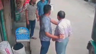 কাউখালীতে ফেসবুকে নিউজ শেয়ার করায় সাংবাদিককে লাঞ্ছিত করার অভিযোগ