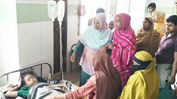বরগুনায় বজ্রপাতে জেলে নিহত, আহত ১৫ শিক্ষার্থী
