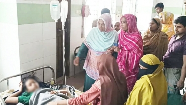 বরগুনায় বজ্রপাতে জেলে নিহত, আহত ১৫ শিক্ষার্থী