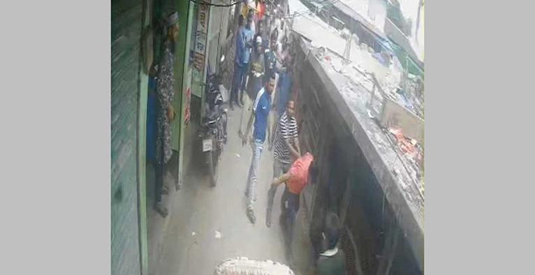 টুয়াখালীতে ব্যবসায়ীকে মারধর, চাঁদা দাবির অভিযোগে দুই পক্ষের ভিন্ন বক্তব্য