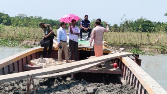নেছারাবাদে খাস জমির মাটি কাটায় তিন ইটভাটাকে ৬ লাখ টাকা জরিমানা
