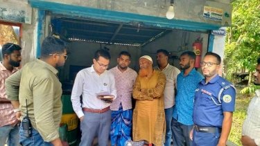 গৌরনদীতে অবৈধ জ্বালানি তেল মজুদ, ব্যবসায়ীকে জরিমানা ও তেল জব্দ