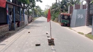 মোংলায় ডিম খেয়ে আর স্কুলে যাওয়া হল না ছোট্ট শিমুর