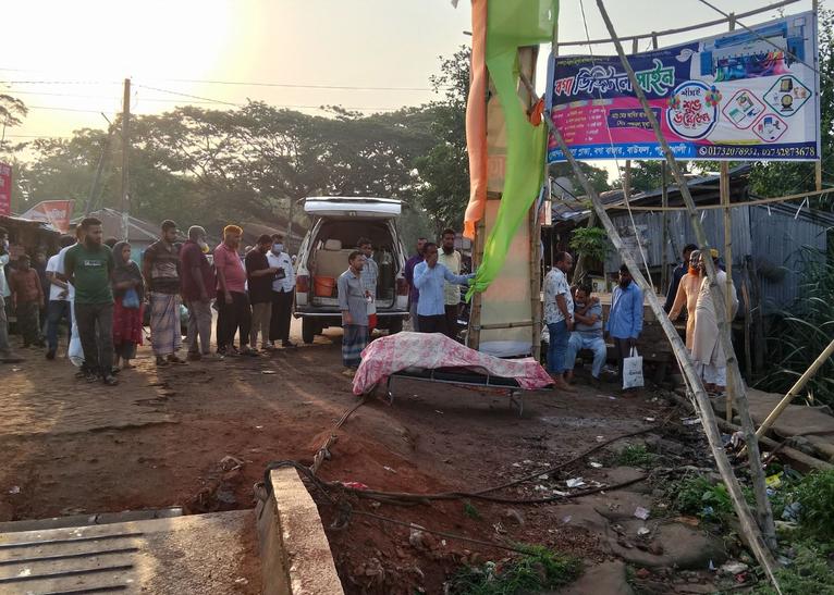 দুমকিতে পন্টুন থেকে পড়ে নিখোঁজ বৃদ্ধের লাশ উদ্ধার, স্বজনদের কাছে হস্তান্তর