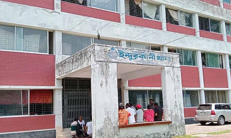 জিয়ানগরে পরকীয়ায় বাধা দেওয়ায় শাশুড়ীকে হত্যার অভিযোগ, গৃহবধূসহ আটক ২