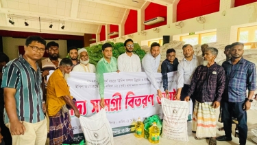 মেহেন্দিগঞ্জে চার হাজার জেলে পরিবারে খাদ্য সহায়তা বিতরণ