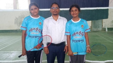 জাতীয় পর্যায়ে খেলবে নেছারাবাদের শিক্ষককন্যা স্নিগ্ধা-মৌসি