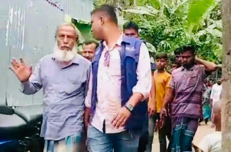 মেহেন্দিগঞ্জে ৭ বছরের শিশুকে যৌন হয়রানি, বৃদ্ধকে পুলিশে সোপর্দ