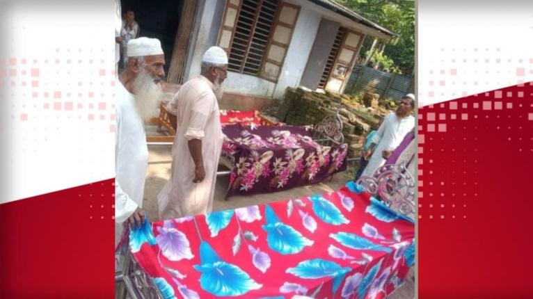 সড়ক দুর্ঘটনায় নাজিরপুর উপজেলায় একই পরিবারের ৩ জনের মৃত্যু