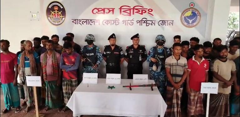 সুন্দরবনে ‘ম্যানগ্রোভ শিল্ড’ অভিযানে ২১ জেলে উদ্ধার