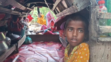 বাউফলের মান্তা পল্লীতে ঈদুল আজহায় উৎসবের ভিড়ে ভিন্ন বাস্তবতা